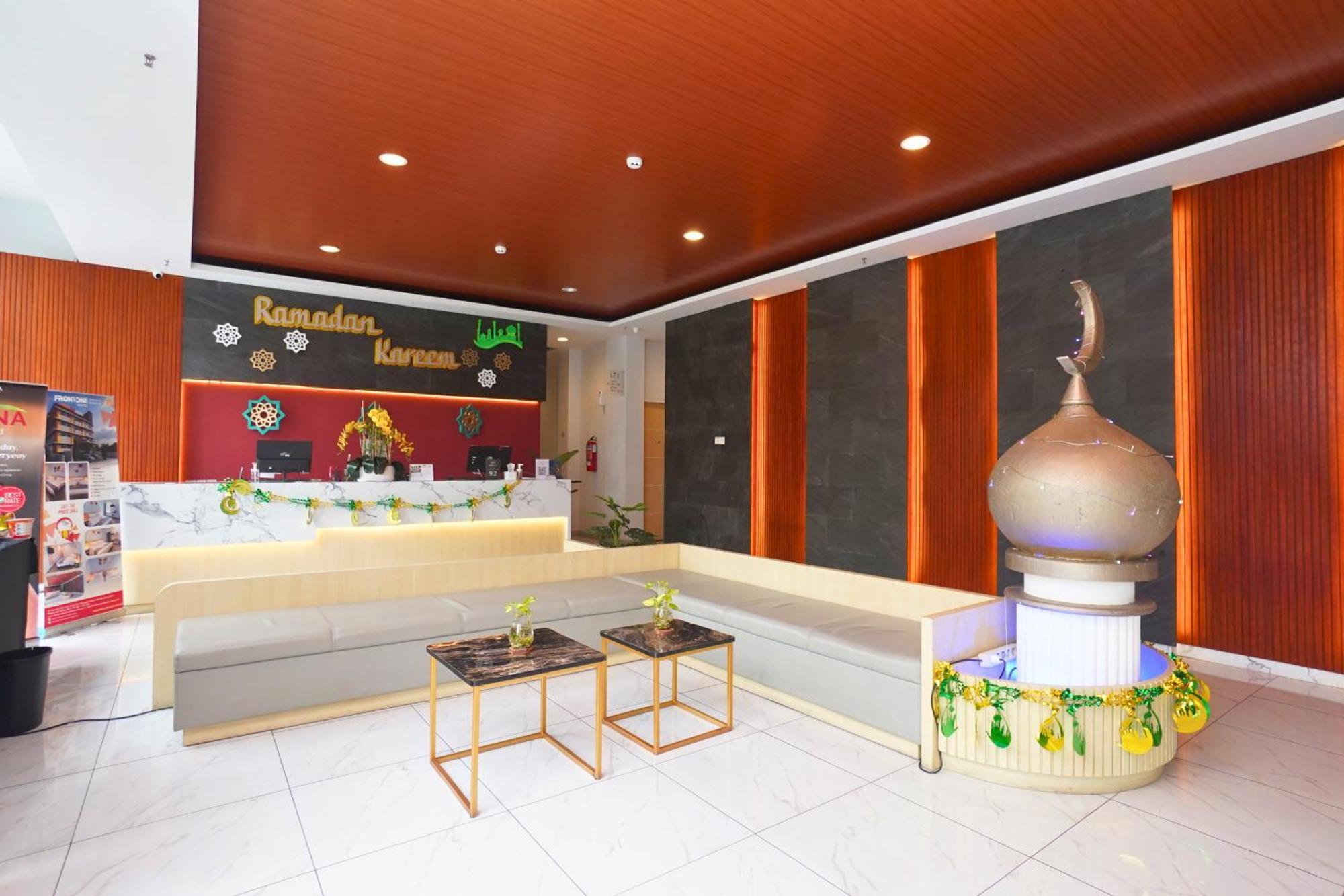 Front One Hotel Pasir Koja 반둥 외부 사진