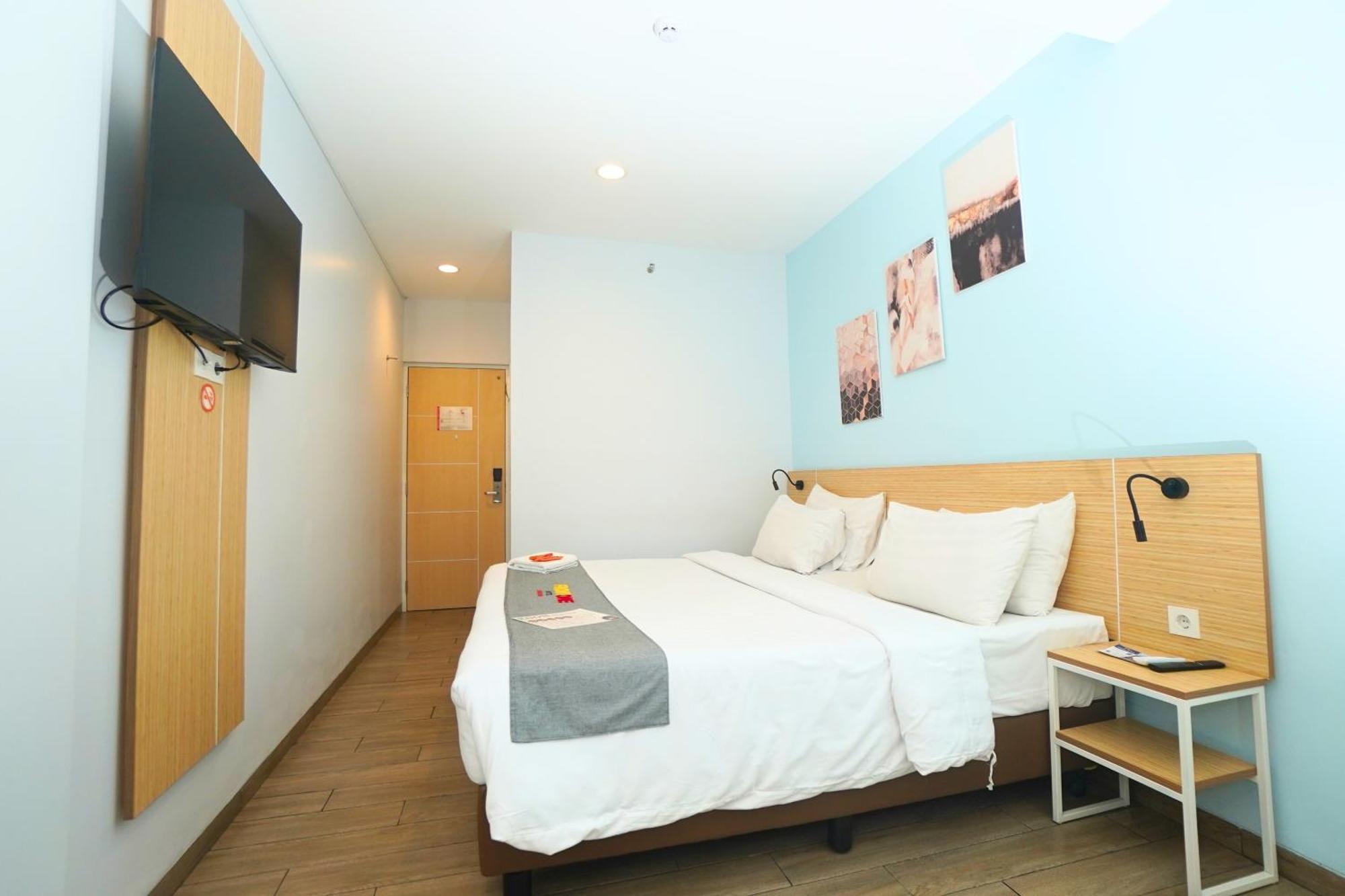 Front One Hotel Pasir Koja 반둥 외부 사진